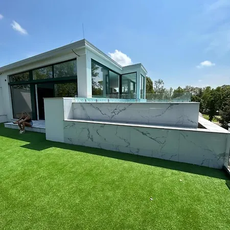 ホームステイ Bauhaus Dream Deluxe *