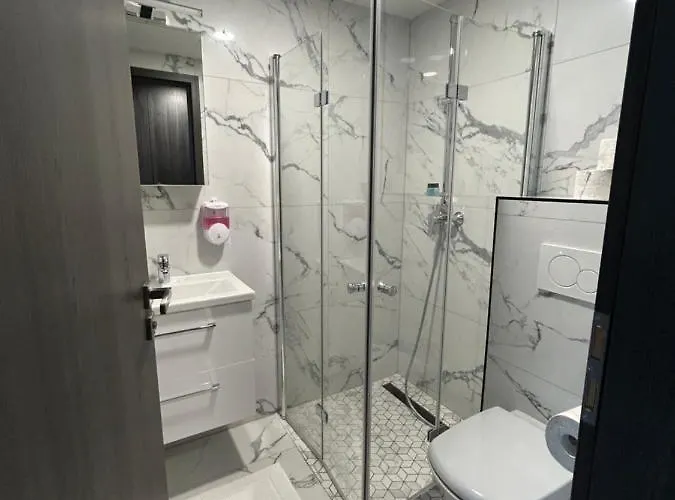 בית אירוח Bauhaus Dream Deluxe שיופוק